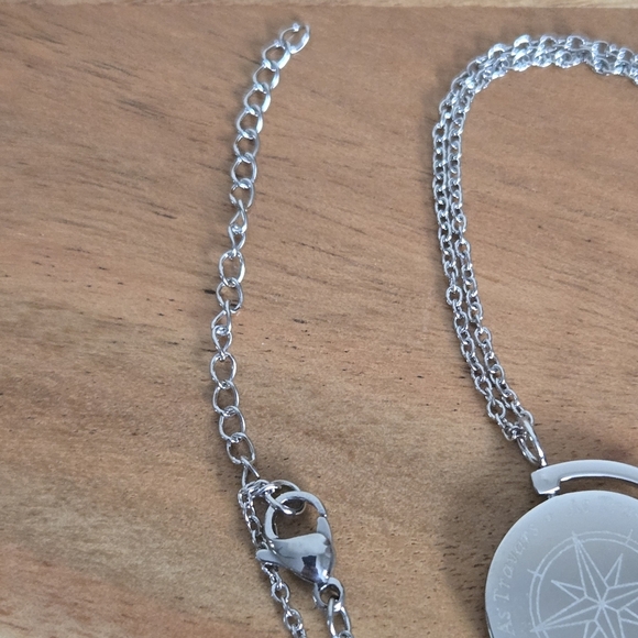 A Darker Shade Of Magic Silver Spinning Pendant Necklace From Owlcrate 18" - Picture 4 of 4
